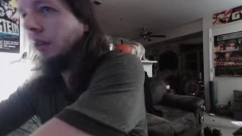 biggerisbetter21 online show from October 31, 11:11 am