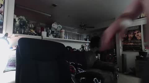 biggerisbetter21 online show from January 12, 11:43 pm