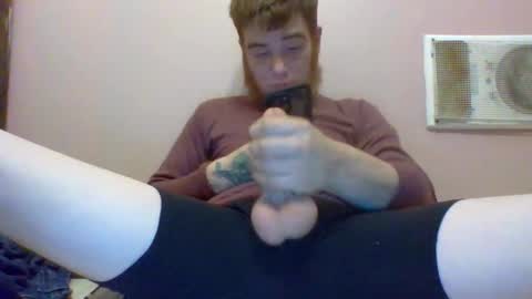 biggingerdick04 online show from December 15, 5:50 pm