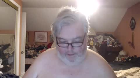 biggun1972 online show from August 2, 2:54 am