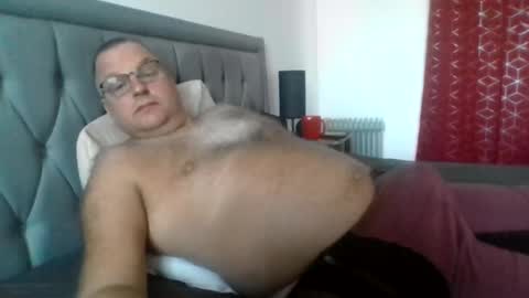bigguy2014 online show from September 23, 6:27 am