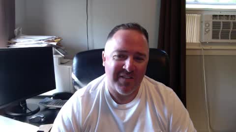 Snapshot of biggy9877 chatting on October 2, 3:30 pm biggy9877 online show from October 2, 3:30 pm