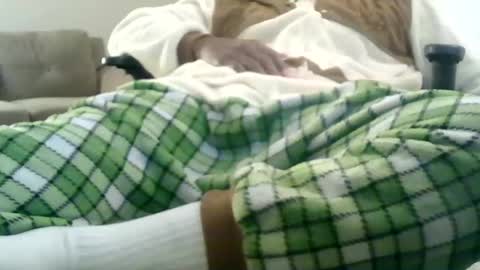 biggyballs900 online show from November 30, 7:01 am