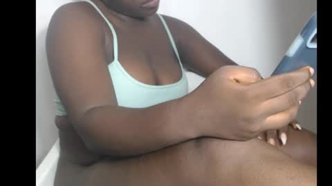 Snapshot of biggybudy chatting on March 16, 2:06 am biggybudy online show from March 16, 2:06 am