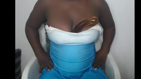 Snapshot of biggybudy chatting on March 19, 7:40 pm biggybudy online show from March 19, 7:40 pm