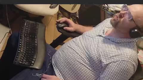 Snapshot of biggydee8989 chatting on May 25, 7:25 am biggydee8989 online show from May 25, 7:25 am