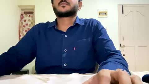 bighandsomesatisfy online show from January 1, 3:57 pm