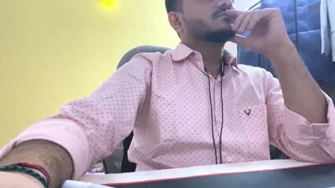 bighandsomesatisfy online show from January 19, 1:59 pm