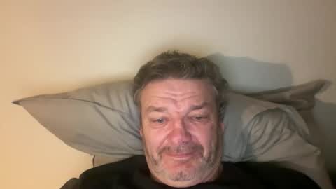 Snapshot of bigheart60 chatting on October 21, 5:02 pm bigheart60 online show from October 21, 5:02 pm