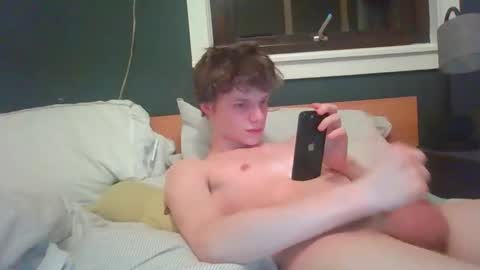 Snapshot of bighungman420 chatting on February 12, 11:22 pm bighungman420 online show from February 12, 11:22 pm