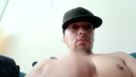 biglatinochorizo online show from December 11, 5:48 pm