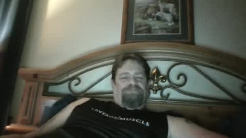 Snapshot of bigload1972 chatting on December 8, 3:10 am bigload1972 online show from December 8, 3:10 am