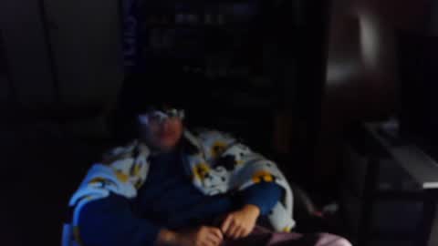 biglongt online show from November 12, 10:26 am