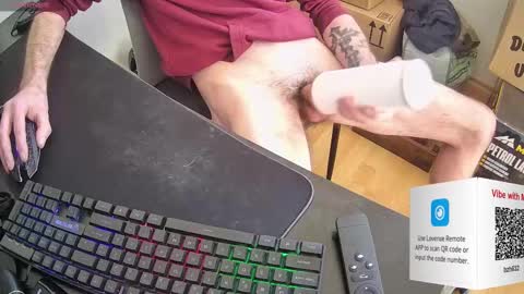 Snapshot of biglummel15 chatting on January 22, 11:45 am biglummel15 online show from January 22, 11:45 am