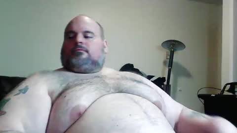 Snapshot of bigmanfalyfe chatting on May 3, 4:40 am BigManFaLyfe online show from May 3, 4:40 am