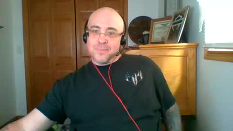 bigmike197167 online show from June 12, 8:30 pm