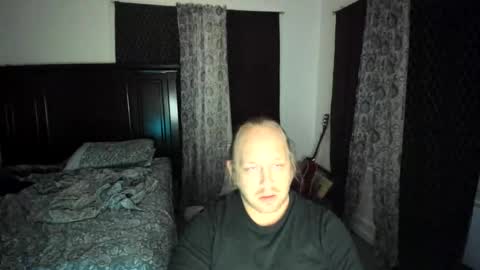Snapshot of bigmike20129020 chatting on February 14, 7:49 am bigmike20129020 online show from February 14, 7:49 am