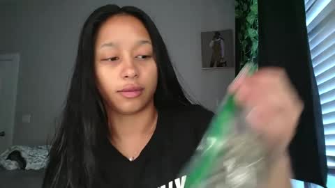 bignaturalmami online show from June 14, 1:46 pm