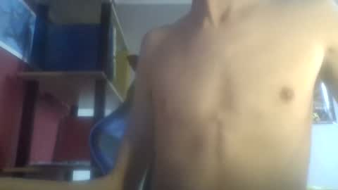 Snapshot of bignlouis chatting on April 13, 12:43 pm Nicolas online show from April 13, 12:43 pm