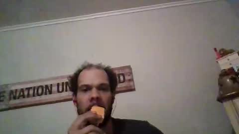 Snapshot of bigpapi612 chatting on February 18, 11:01 pm Sexy Bi Cpl online show from February 18, 11:01 pm