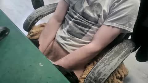 Snapshot of bigpeepdude chatting on March 6, 2:35 pm bigpeepdude online show from March 6, 2:35 pm