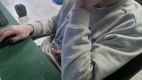 Snapshot of bigpeepdude chatting on April 2, 10:46 am bigpeepdude online show from April 2, 10:46 am