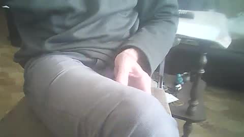 Snapshot of bigpenix chatting on April 4, 9:01 pm bigpenix online show from April 4, 9:01 pm
