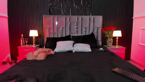 Snapshot of bigsexxyass chatting on May 8, 12:16 am Zayra online show from May 8, 12:16 am