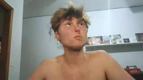 bigskinnyboyshh online show from April 15, 11:05 pm