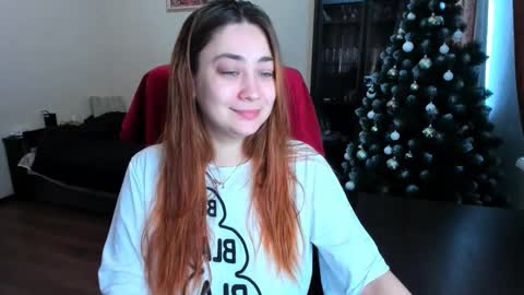 Snapshot of bigsmiletits chatting on January 4, 6:52 am Julia online show from January 4, 6:52 am