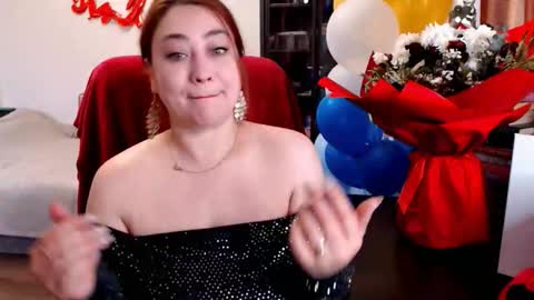 Snapshot of bigsmiletits chatting on March 17, 9:23 am Julia online show from March 17, 9:23 am