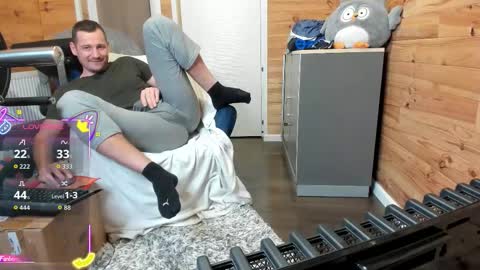 bigsshark online show from November 26, 9:27 pm