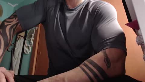 Snapshot of bigstallone chatting on February 6, 12:26 am BigStallion online show from February 6, 12:26 am