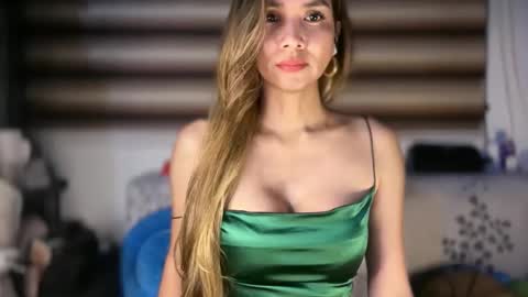 Yna     online show from November 7, 6:41 pm