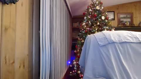 Snapshot of bigthicksatisfying2 chatting on January 5, 6:24 am bigthicksatisfying2 online show from January 5, 6:24 am