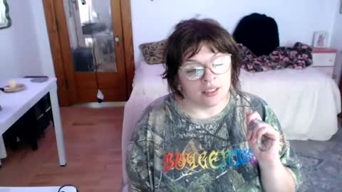 Snapshot of bigtiddygoddess chatting on June 22, 6:49 pm Morgan Lafeuille online show from June 22, 6:49 pm