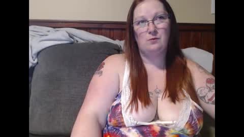 Snapshot of bigtitsgirl9991 chatting on April 8, 4:45 am Kim online show from April 8, 4:45 am