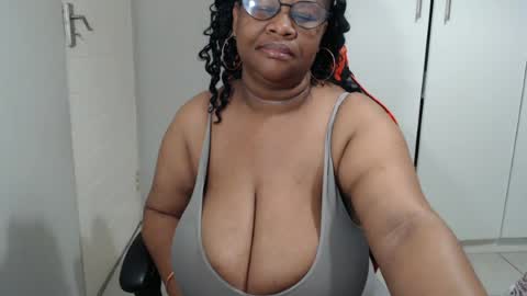 Lona online show from July 20, 3:10 am