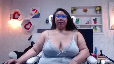 bigtitslaurenriver online show from July 8, 12:09 pm
