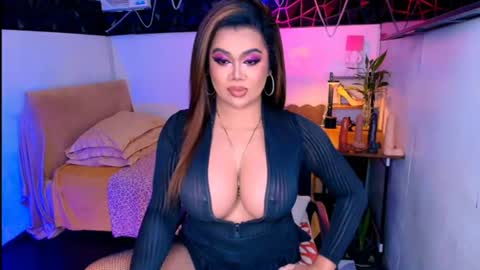 Snapshot of bigtraditionalts chatting on June 18, 2:34 am katy asianbigcockcumshowsmokeanal online show from June 18, 2:34 am