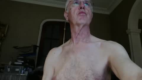 bigukphallus online show from March 27, 10:09 pm