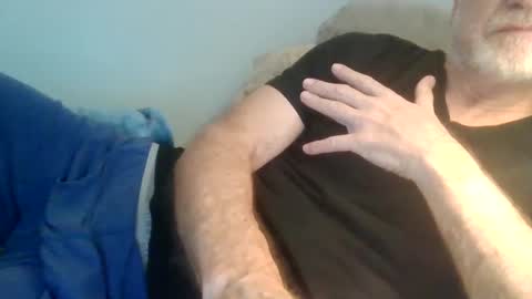 Snapshot of bigwebone chatting on December 10, 5:33 pm Bigwebone online show from December 10, 5:33 pm