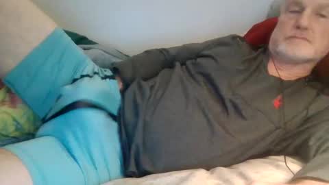 Snapshot of bigwebone chatting on December 14, 6:46 am Bigwebone online show from December 14, 6:46 am