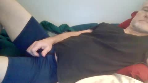 Snapshot of bigwebone chatting on December 25, 5:37 am Bigwebone online show from December 25, 5:37 am