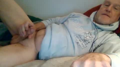 Snapshot of bigwebone chatting on January 11, 6:14 am Bigwebone online show from January 11, 6:14 am