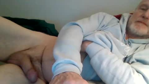 Snapshot of bigwebone chatting on February 7, 5:20 am Bigwebone online show from February 7, 5:20 am