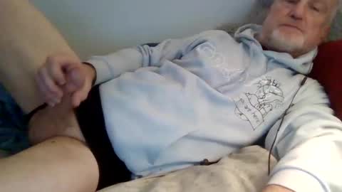 Snapshot of bigwebone chatting on February 11, 8:10 pm Bigwebone online show from February 11, 8:10 pm