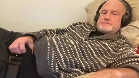 Snapshot of bigwebone chatting on November 1, 1:07 am Bigwebone online show from November 1, 1:07 am