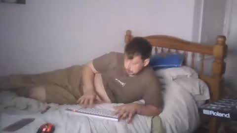 bigwill595686787 online show from October 5, 2:43 am