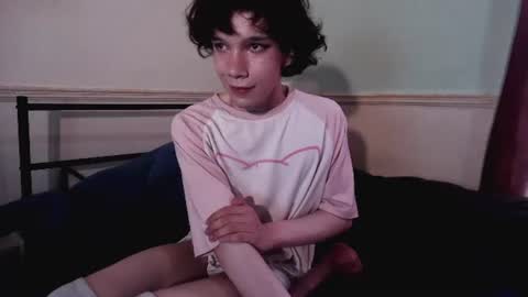 straything online show from July 29, 7:12 pm